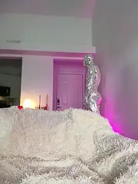 SerenaCloud on StripChat 