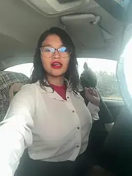 sexi_noemi — my wet pussy squirts big
