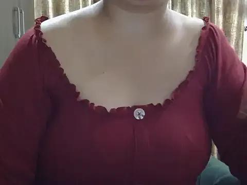 sweety-punjabn-jatti — boobs show