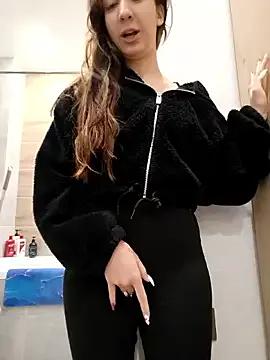 yourfavcouple_ — JOIN HER IN THE SHOWER